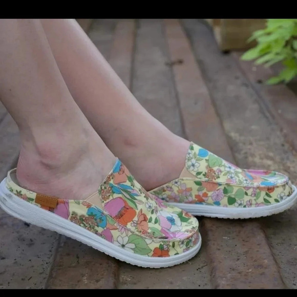 New Corkys Pontoon Floral Slide Tennis Shoes - Picture 3 of 7